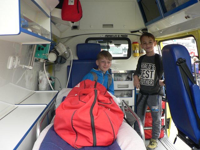 img00027.jpg