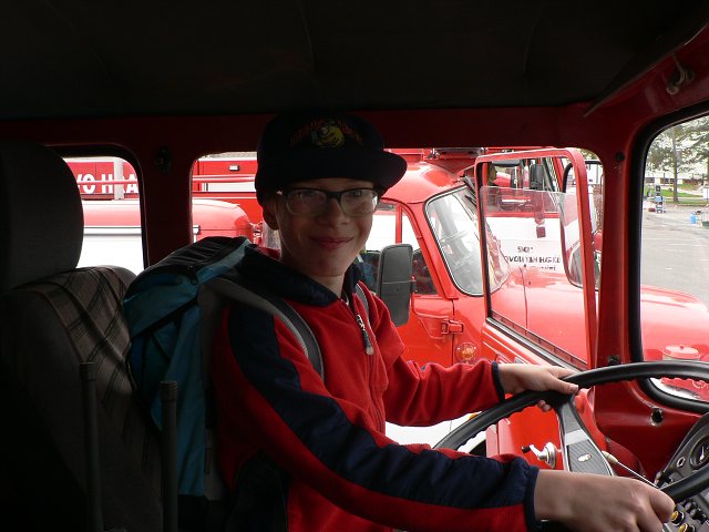 img00030.jpg