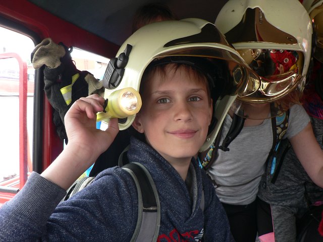 img00037.jpg