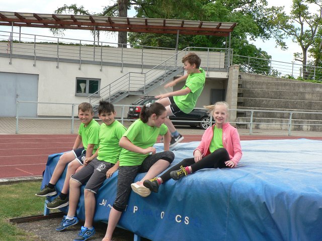 img00020.jpg