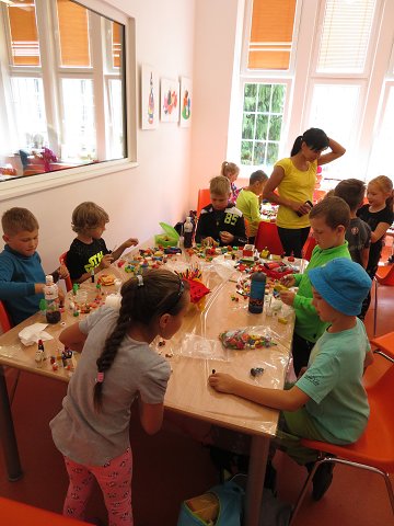 img00018.jpg