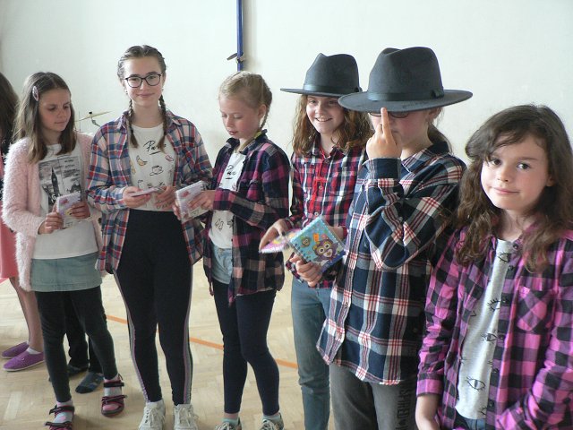 img00049.jpg