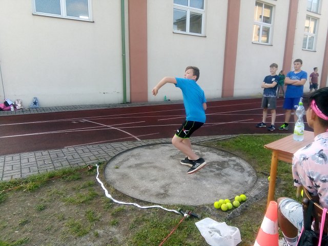 img00012.jpg