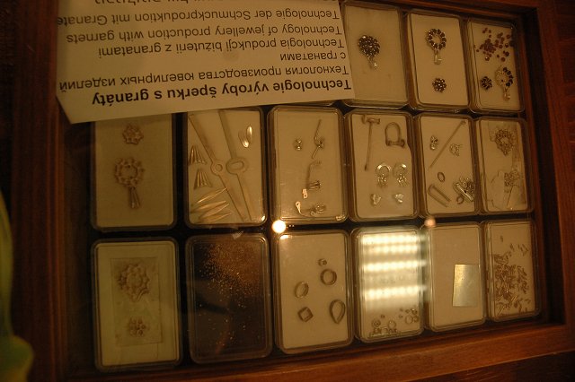 img00033.jpg